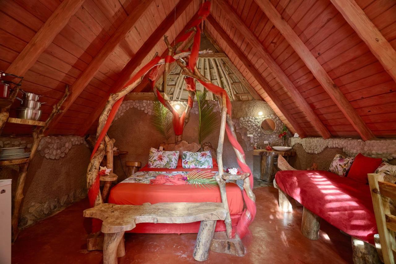 Chalet Tropical Hotel & Restaurant-Pizzeria Las Galeras Eksteriør billede