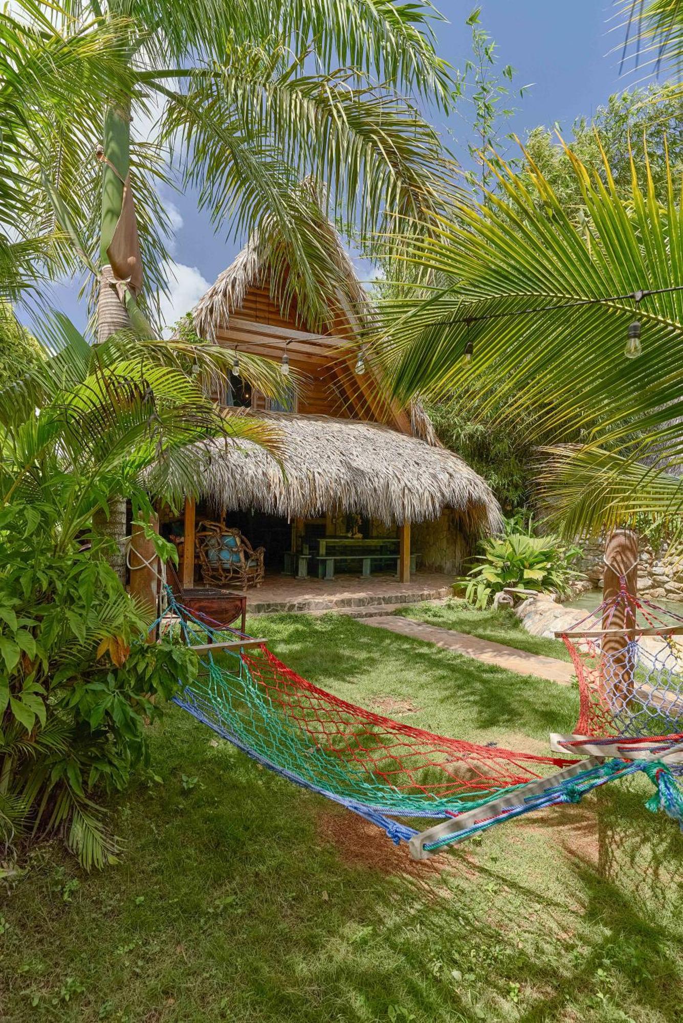 Chalet Tropical Hotel & Restaurant-Pizzeria Las Galeras Eksteriør billede
